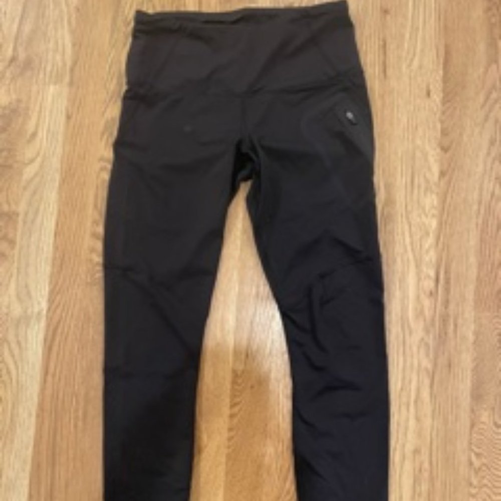 lululemon Black Luxtreme High-Rise Crop 25" Size 6